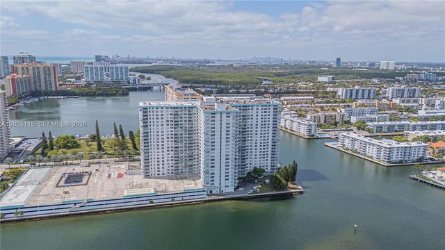 301 174 ST 702, Sunny Isles Beach, FL 33160