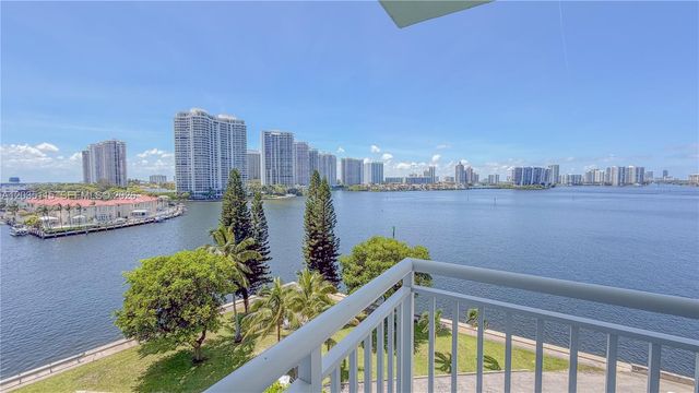 301 174 ST 702, Sunny Isles Beach, FL 33160
