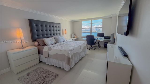 301 174 ST 702, Sunny Isles Beach, FL 33160