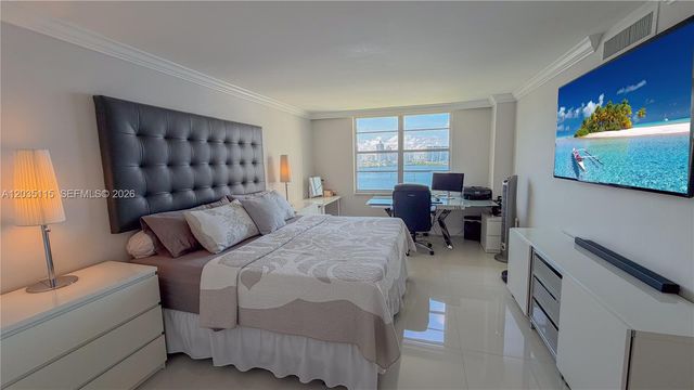 301 174 ST 702, Sunny Isles Beach, FL 33160