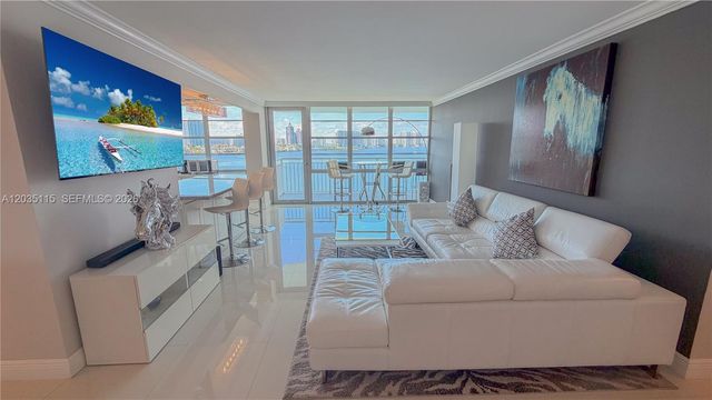 301 174 ST 702, Sunny Isles Beach, FL 33160