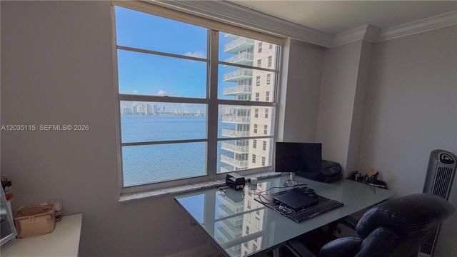 301 174 ST 702, Sunny Isles Beach, FL 33160