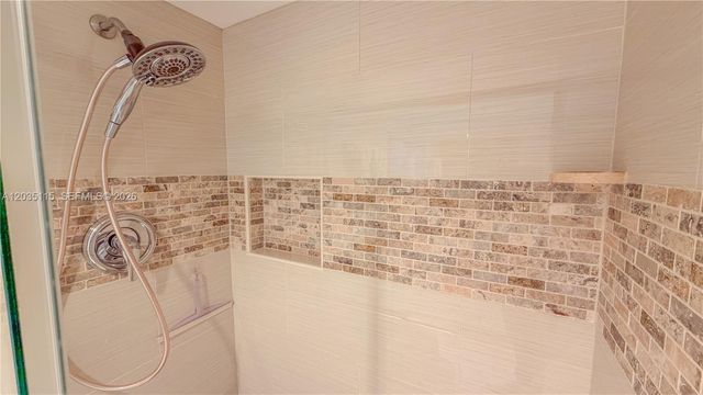 301 174 ST 702, Sunny Isles Beach, FL 33160