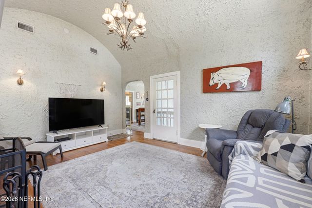 2594 HALDUMAR Terrace, Jacksonville, FL 32204