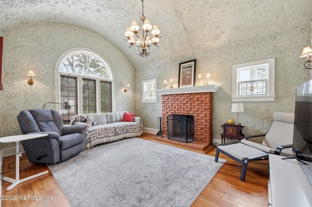 2594 HALDUMAR Terrace, Jacksonville, FL 32204