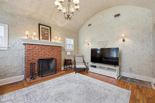 2594 HALDUMAR Terrace, Jacksonville, FL 32204