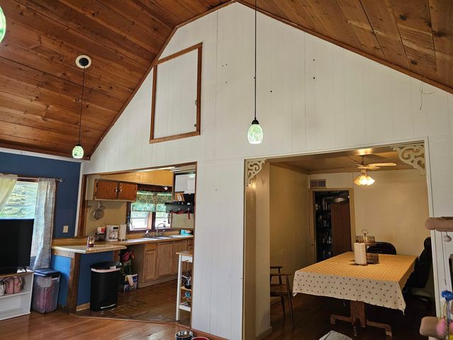 3208 W Bath Road, Perry, MI 48872