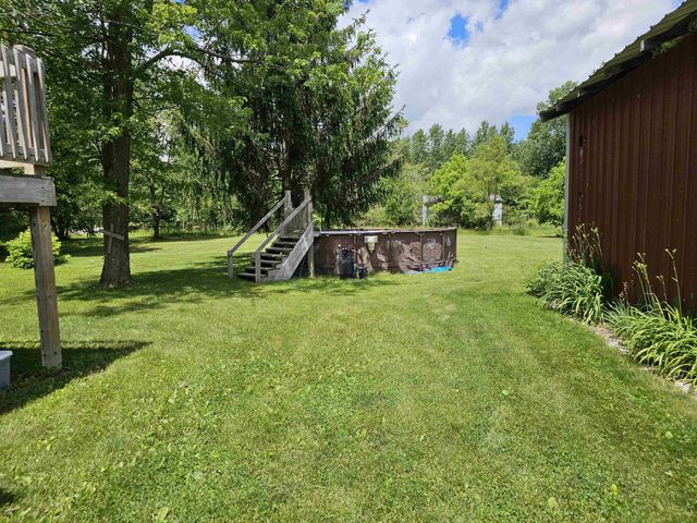 3208 W Bath Road, Perry, MI 48872