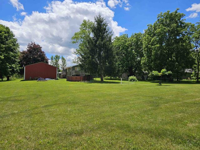 3208 W Bath Road, Perry, MI 48872