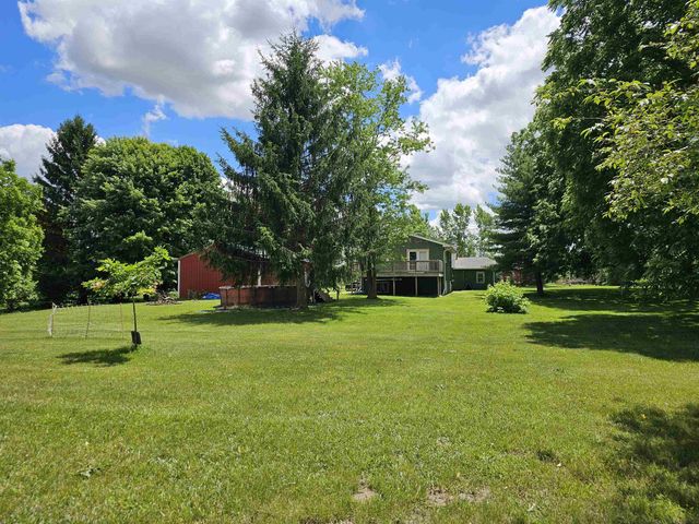 3208 W Bath Road, Perry, MI 48872