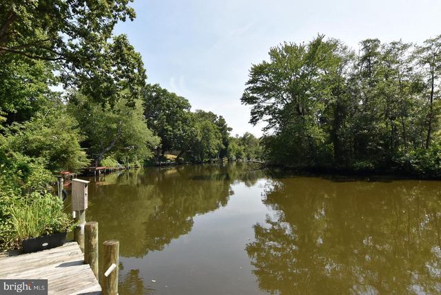 9864 N SHORE DR, Seaford, DE 19973