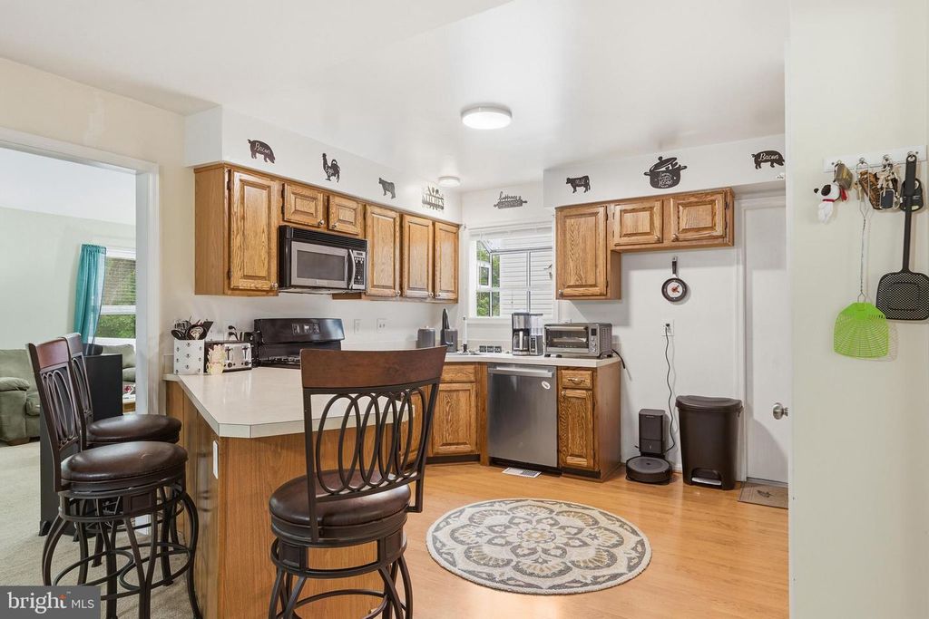Image 21 of property listing at 23 GRAY INN CT, Prince Frederick, MD 20678