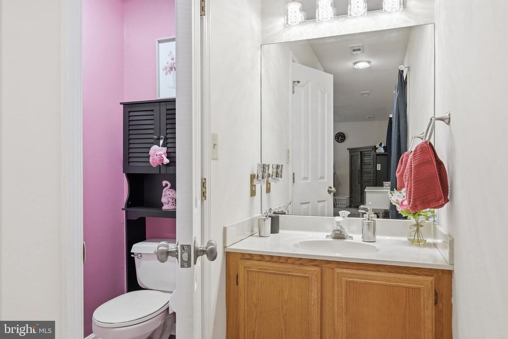 Image 34 of property listing at 23 GRAY INN CT, Prince Frederick, MD 20678