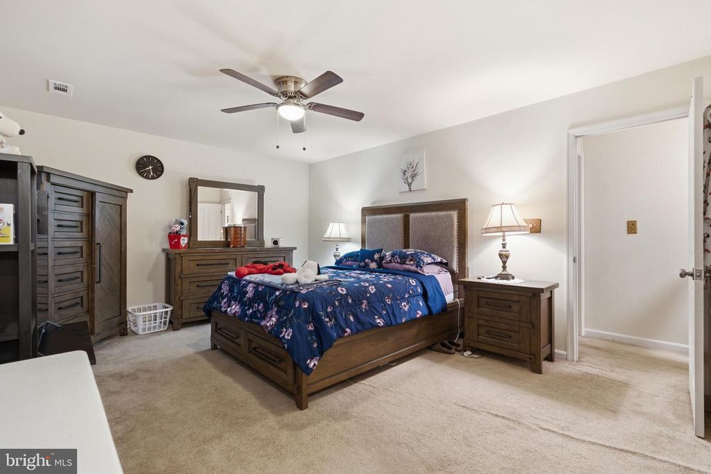 Image 35 of property listing at 23 GRAY INN CT, Prince Frederick, MD 20678