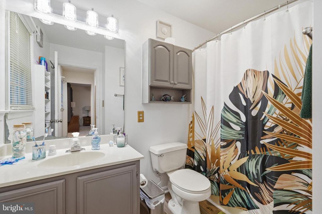 Image 38 of property listing at 23 GRAY INN CT, Prince Frederick, MD 20678