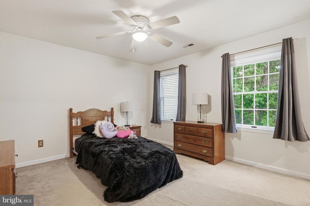Image 41 of property listing at 23 GRAY INN CT, Prince Frederick, MD 20678