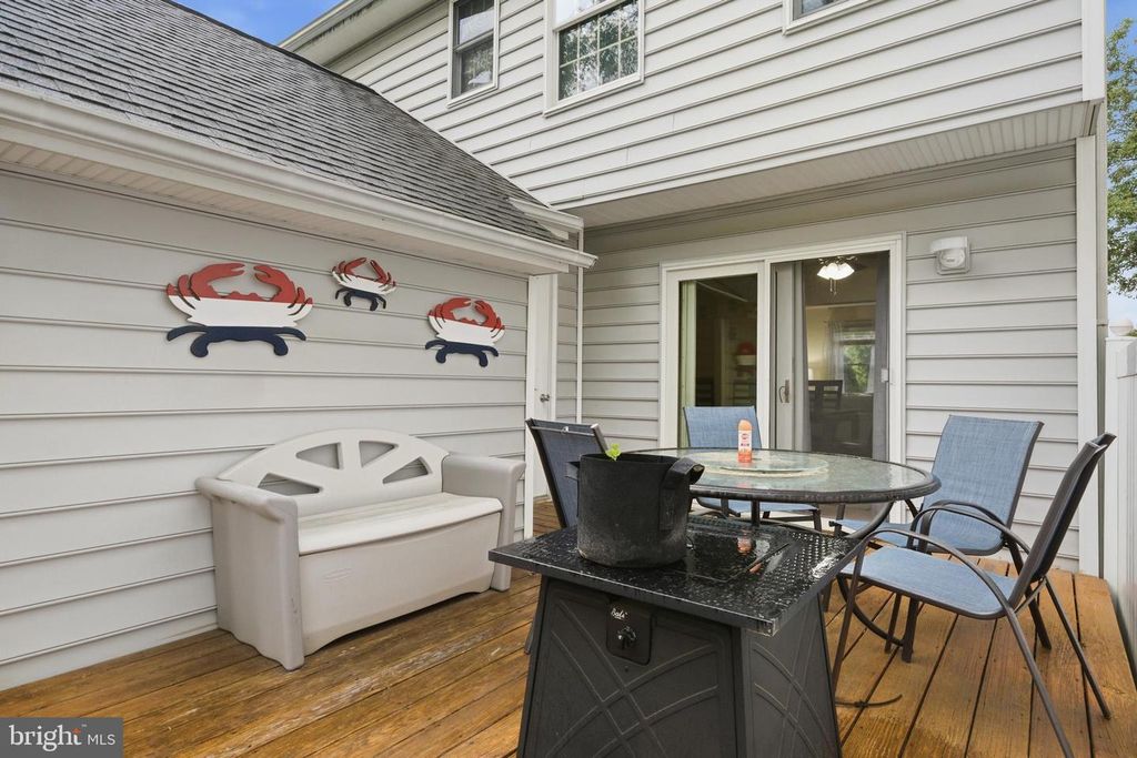 Image 46 of property listing at 23 GRAY INN CT, Prince Frederick, MD 20678