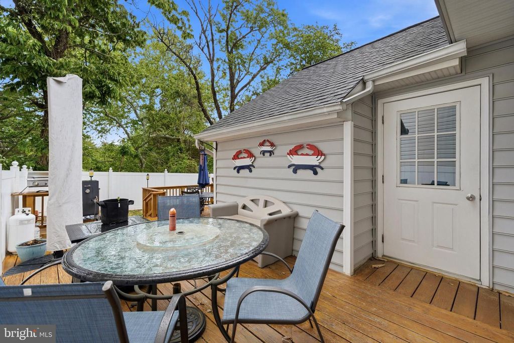 Image 47 of property listing at 23 GRAY INN CT, Prince Frederick, MD 20678