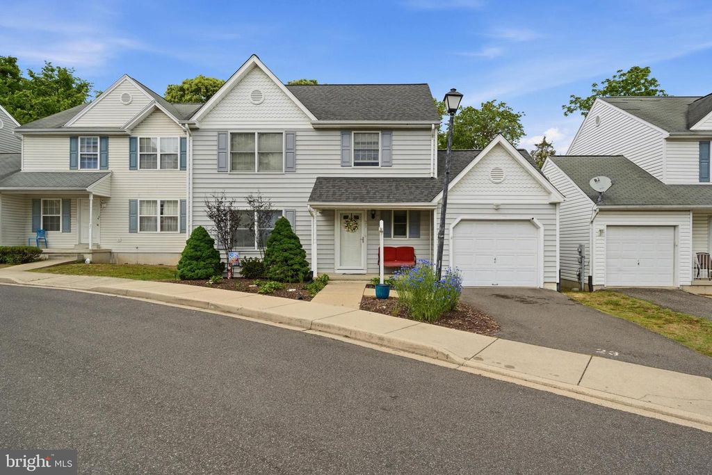 Image 51 of property listing at 23 GRAY INN CT, Prince Frederick, MD 20678