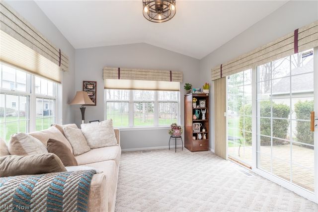2703 Walton Boulevard, Twinsburg, OH 44087