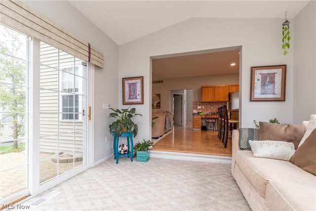 2703 Walton Boulevard, Twinsburg, OH 44087