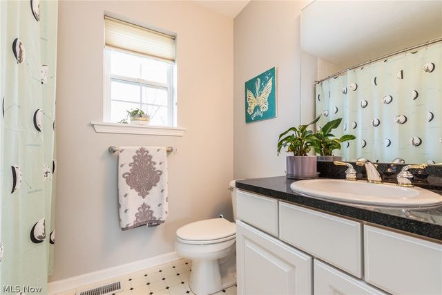 2703 Walton Boulevard, Twinsburg, OH 44087