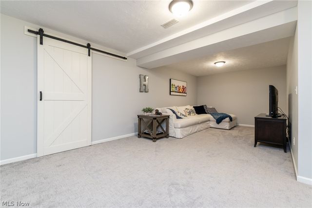 2703 Walton Boulevard, Twinsburg, OH 44087
