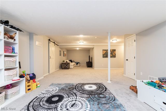 2703 Walton Boulevard, Twinsburg, OH 44087