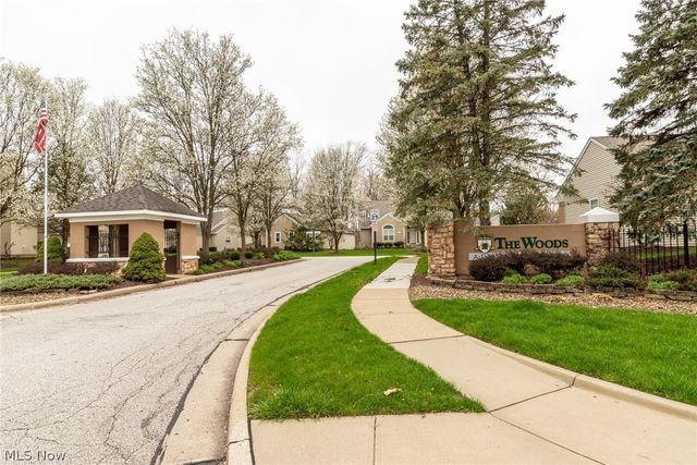 2703 Walton Boulevard, Twinsburg, OH 44087