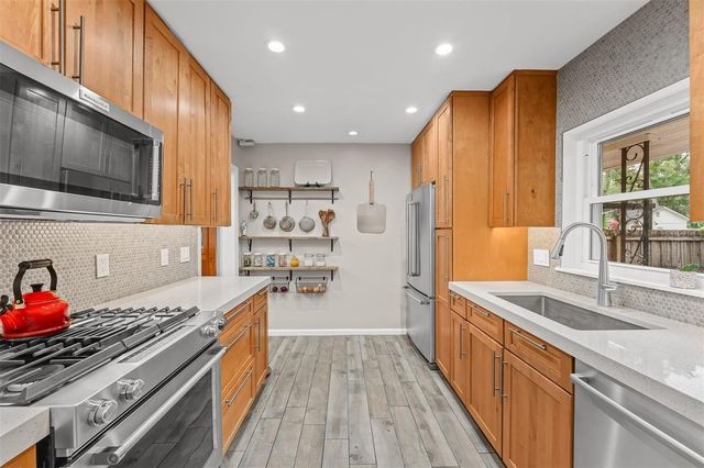 1421 E HARWOOD STREET, Orlando, FL 32803