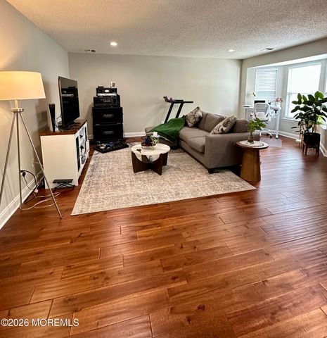 210 Tulip Lane, Freehold, NJ 07728