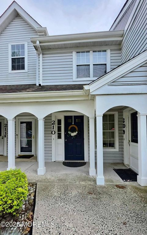 210 Tulip Lane, Freehold, NJ 07728
