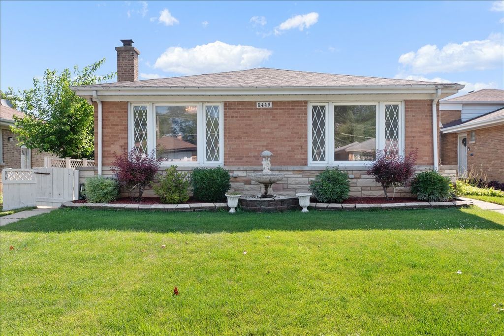 8449 N St. Louis Avenue, Skokie, IL 60076 — exterior
