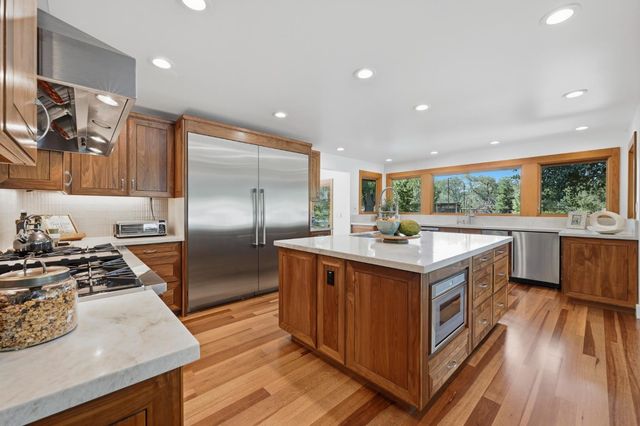 7905 Brook Ct, Granite Bay, CA 95746