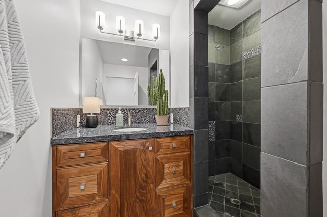 7905 Brook Ct, Granite Bay, CA 95746