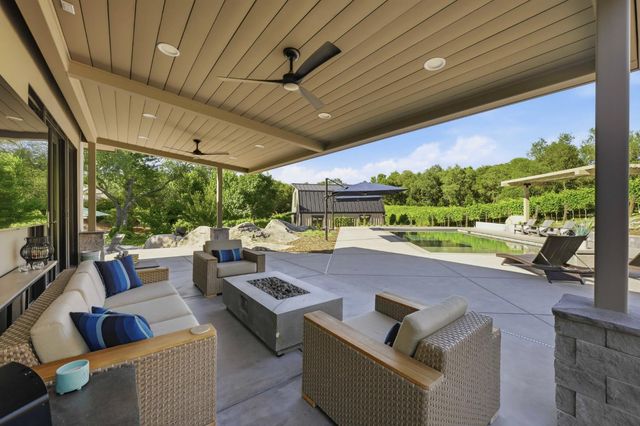 7905 Brook Ct, Granite Bay, CA 95746