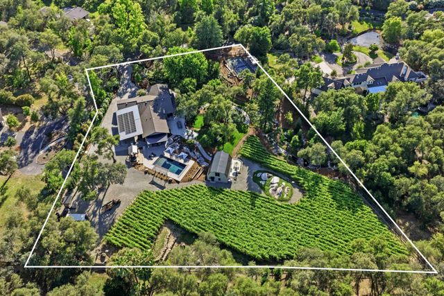 7905 Brook Ct, Granite Bay, CA 95746