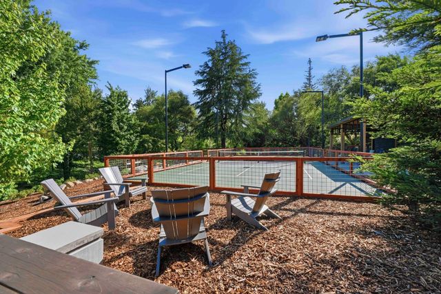 7905 Brook Ct, Granite Bay, CA 95746
