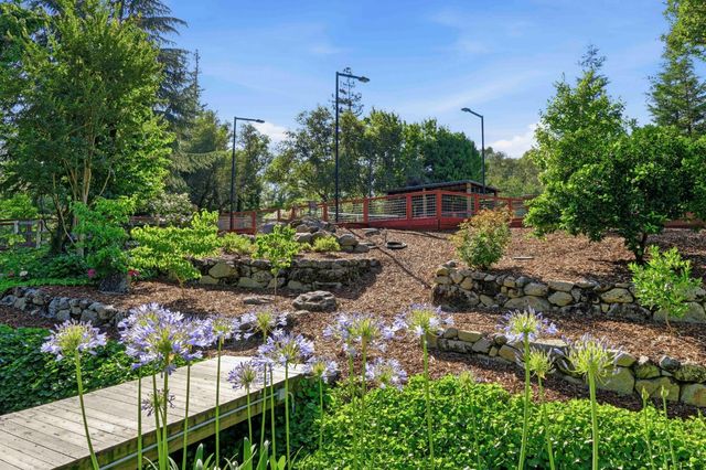 7905 Brook Ct, Granite Bay, CA 95746