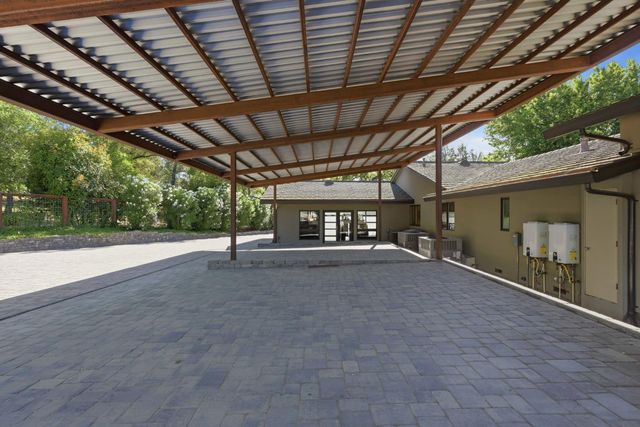 7905 Brook Ct, Granite Bay, CA 95746