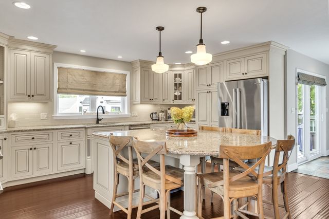 58 Madison Rd, Waltham, MA 02453