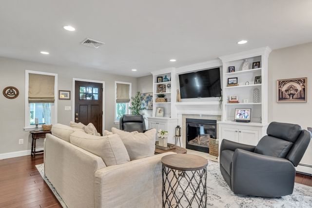 58 Madison Rd, Waltham, MA 02453