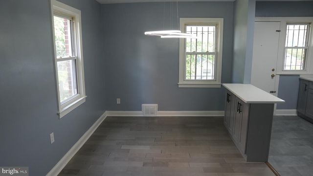 4623 JAY ST NE, Washington, DC 20019