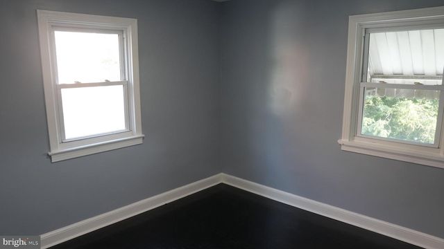 4623 JAY ST NE, Washington, DC 20019