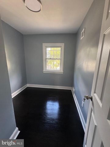 4623 JAY ST NE, Washington, DC 20019