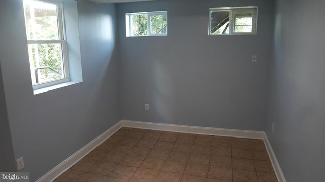 4623 JAY ST NE, Washington, DC 20019