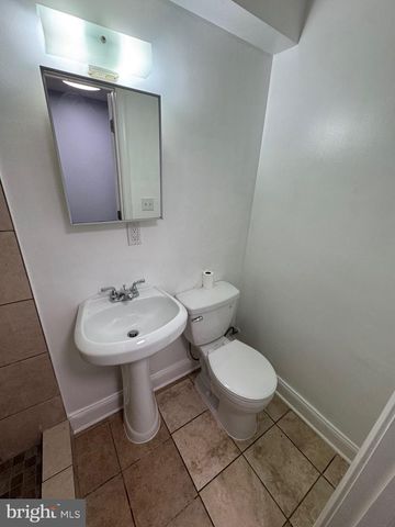 4623 JAY ST NE, Washington, DC 20019