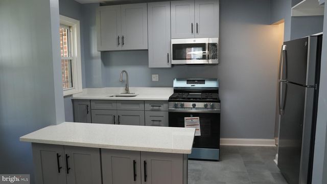 4623 JAY ST NE, Washington, DC 20019