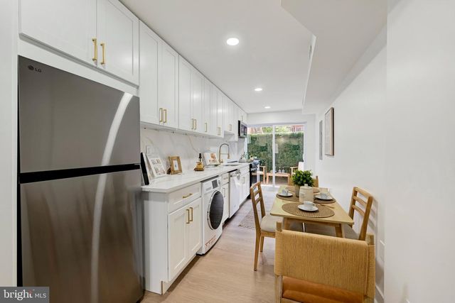 203 S MADEIRA ST, Baltimore, MD 21231