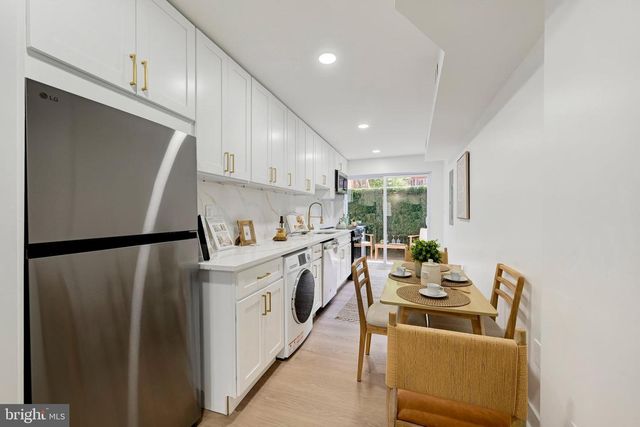 203 S MADEIRA ST, Baltimore, MD 21231